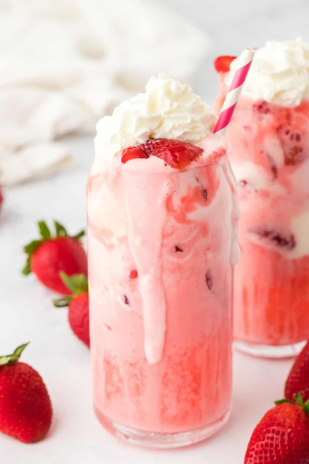 Strawberry Float - Grandbaby Cakes