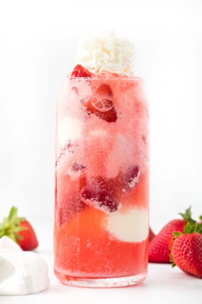 Strawberry Float - Grandbaby Cakes