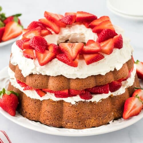 Gorgeous Strawberry Shortcake Pound Cake - Grandbaby Cakes