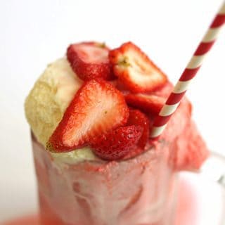 strawberry ice cream float