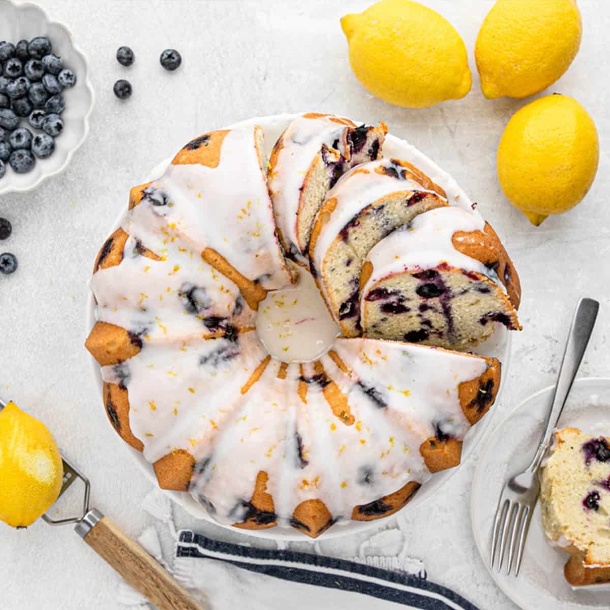 lemon blueberry bundt cake