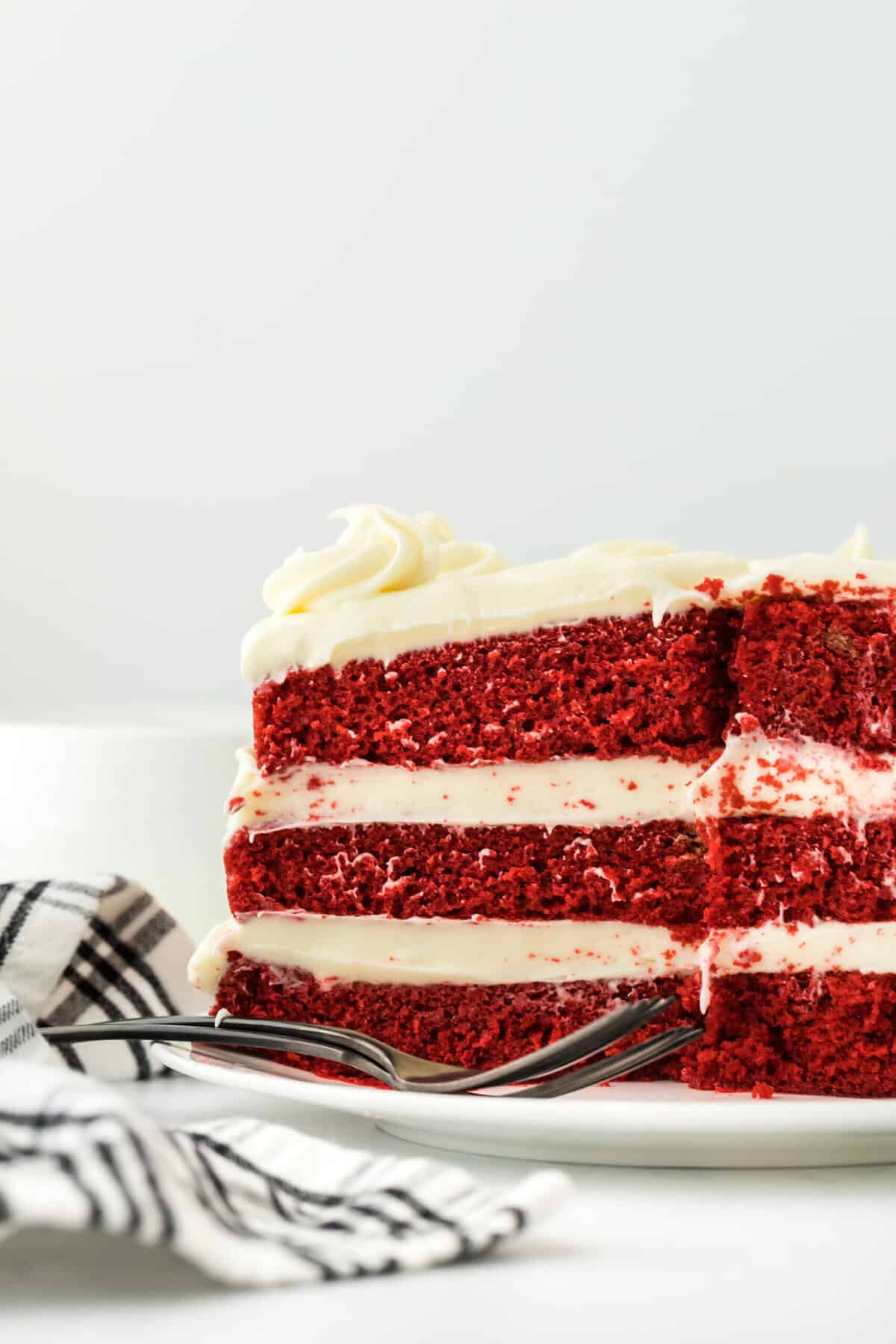 Cake layers of red velvet ready to remove