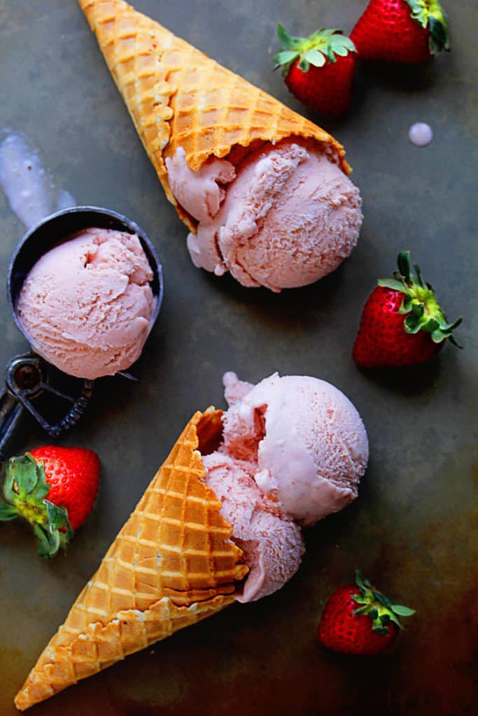 Homemade Strawberry Ice Cream - Grandbaby Cakes