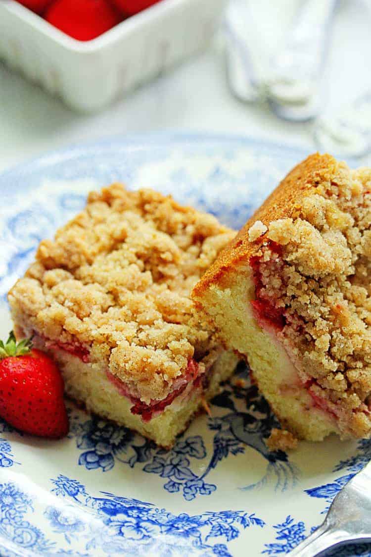 Strawberry Crumble Coffee Cake ready to serve on a plate