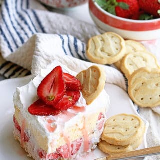 Girl Scout Cookies Strawberry Ice Cream Cake | Grandbaby Cakes