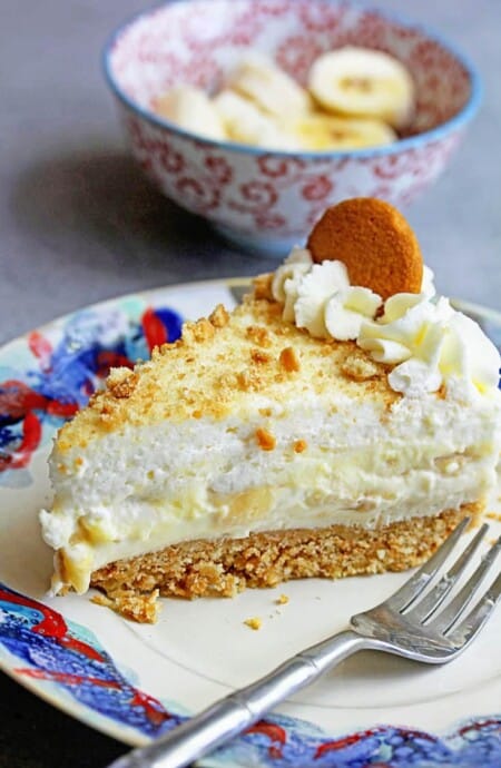 No Bake Banana Pudding Cheesecake with Banana Cream | Grandbaby Cakes