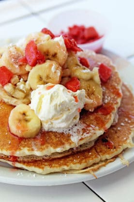 Strawberry banana macadamian nut pancakes served at Kihei Caffe