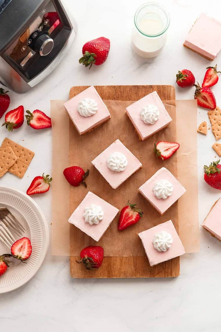 Grandbaby Cakes' No Bake Strawberry Cheesecake Bars Recipe