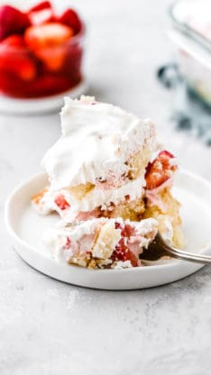 punch bowl cake with strawberries