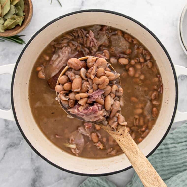 True Southern Pinto Beans Recipe {Ham Hocks Included!} Grandbaby Cakes