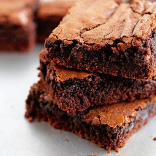 Fudgy Chewy Brownies (The BEST!) Chewy Brownies 3 320x320 - Fudgy Chewy Brownies (The BEST!)