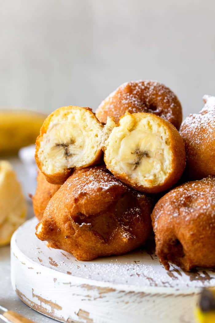 https://grandbaby-cakes.com/wp-content/uploads/2020/05/Banana-Fritters-1.jpg