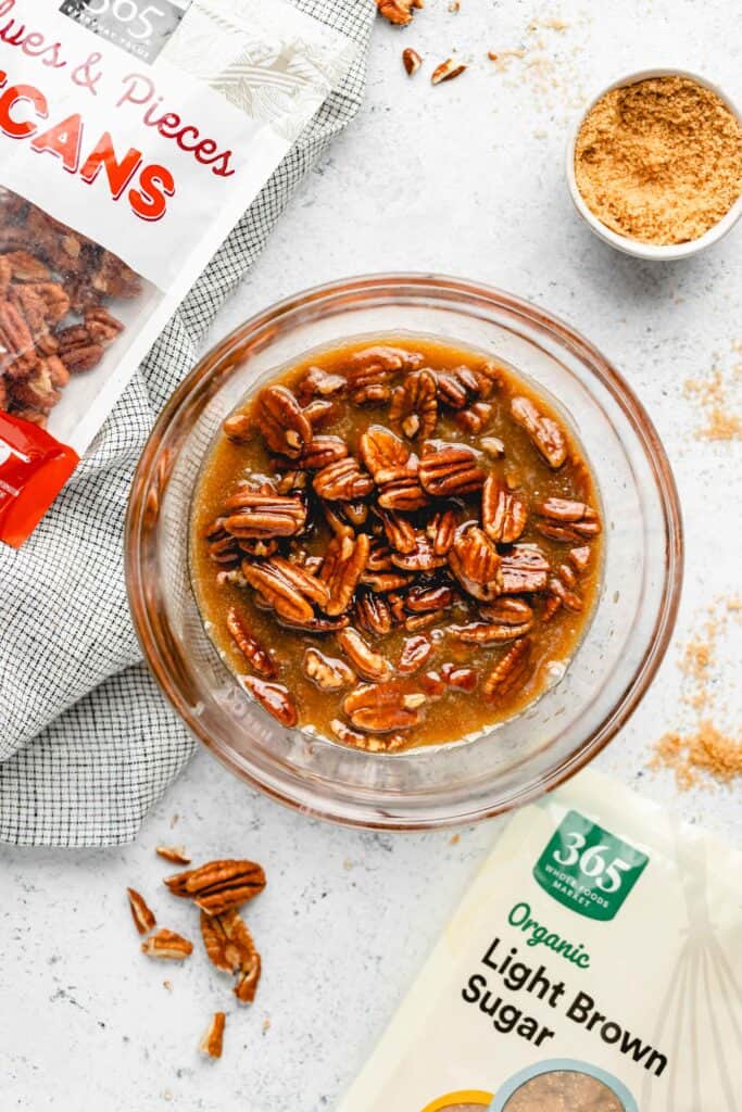 Pecan filling in glass bowl
