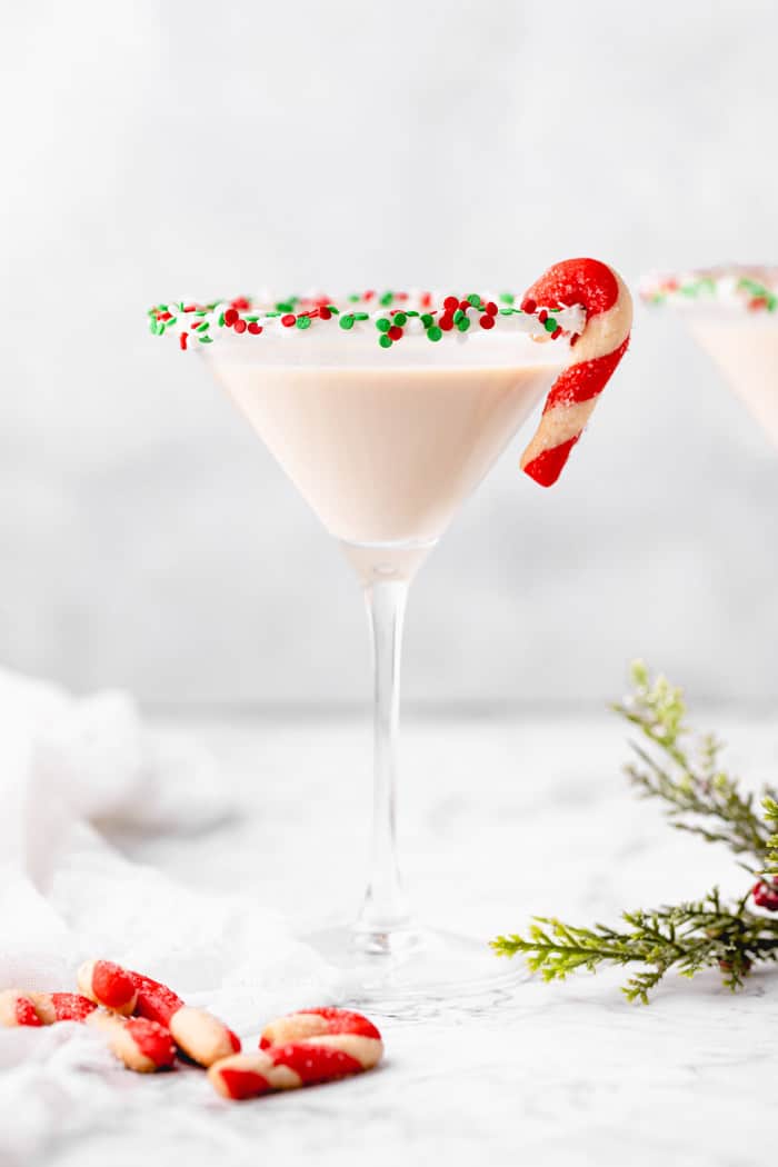 https://grandbaby-cakes.com/wp-content/uploads/2020/12/Sugar-Cookie-Cocktail-2.jpg