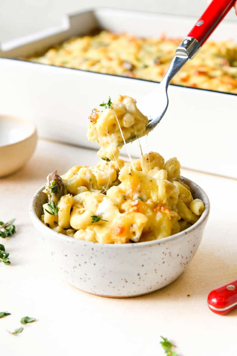 White Cheddar Mac and Cheese 2 - White Cheddar Mac and Cheese