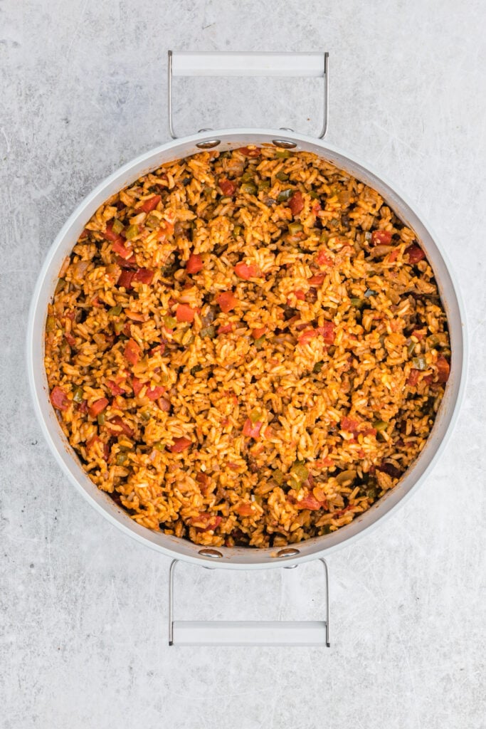 Mexica rice in a large pot after boiling