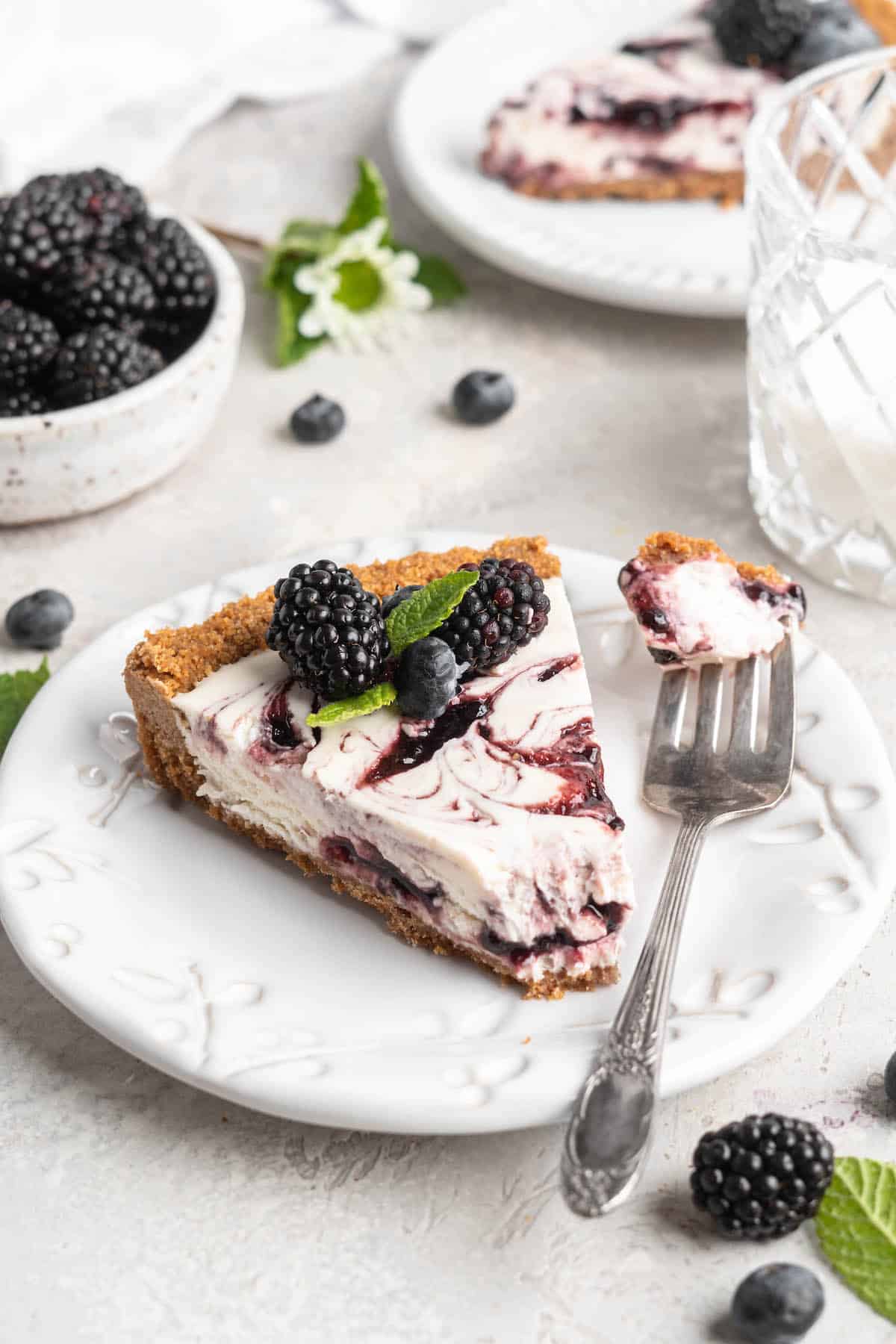 Blackberry Lemonade Icebox Pie - Grandbaby Cakes