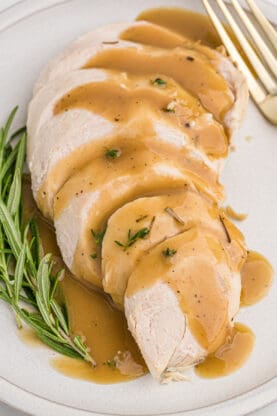 Smooth And Flavorful Turkey Gravy From Drippings Grandbaby Cakes   1200x1800 Turkey Gravey 13 277x416 