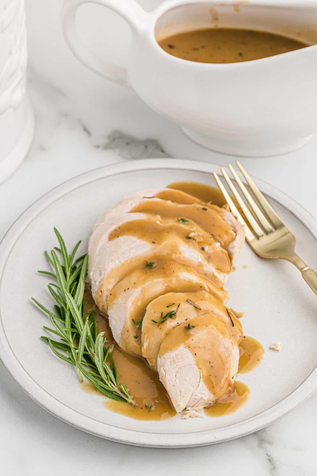 Smooth and Flavorful Turkey Gravy from Drippings Grandbaby Cakes