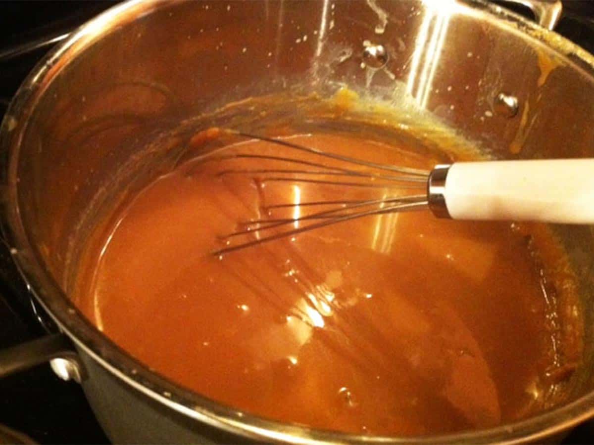 Color of the caramel icing for the cake.