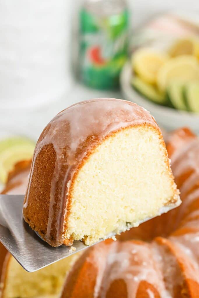 7 UP Cake Recipe (7UP Pound Cake With Video!) - Grandbaby Cakes