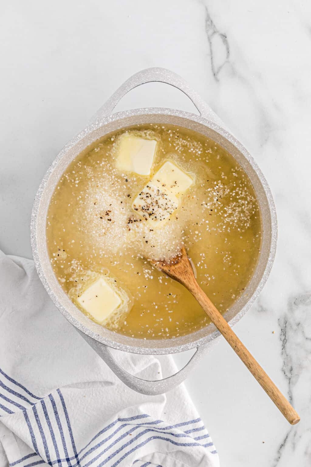 Cheese Grits {Quick Grits Recipe!} Grandbaby Cakes