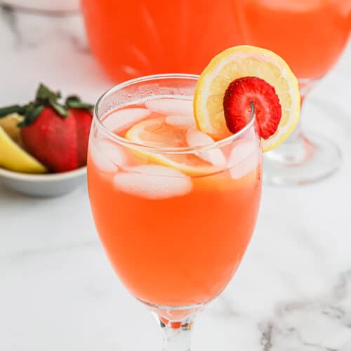 https://grandbaby-cakes.com/wp-content/uploads/2023/03/strawberry-lemonade-recipe-500x500.jpg