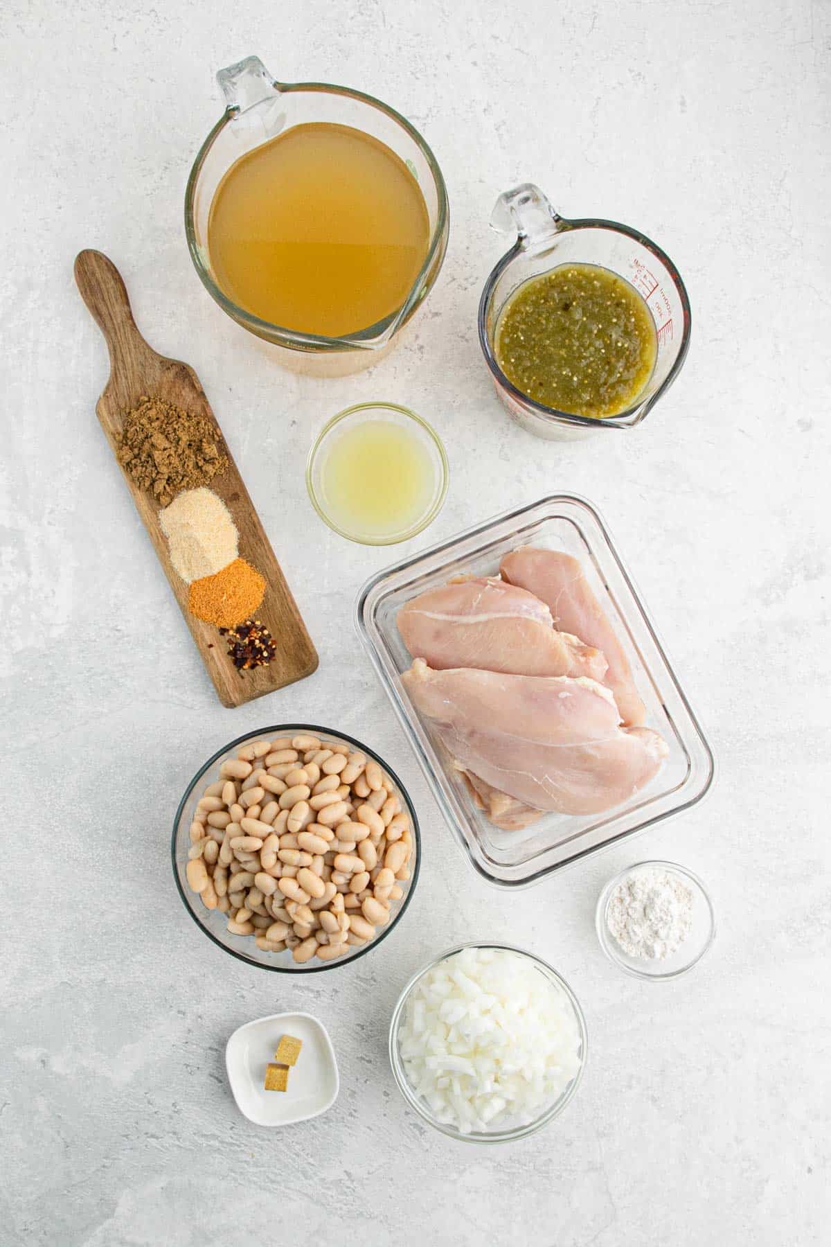 Ingredients to make slow cooker white chicken chili.