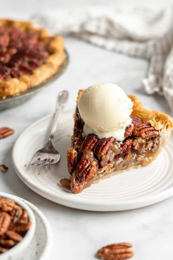 Pecan Pie With Vanilla Ice Cream Grandbaby Cakes