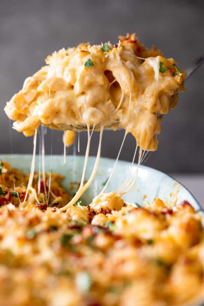 Creamy Baked Lobster Mac and Cheese {4 Cheeses!} - Grandbaby Cakes