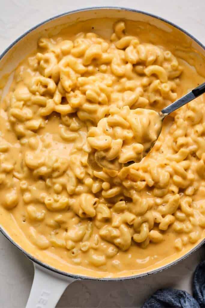 Velveeta Mac & Cheese - Grandbaby Cakes