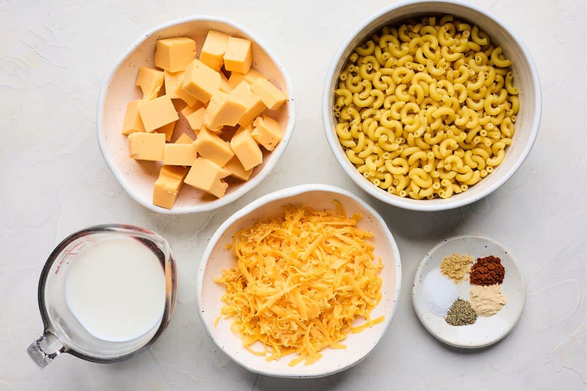 Ingredients to make velveeta mac and cheese
