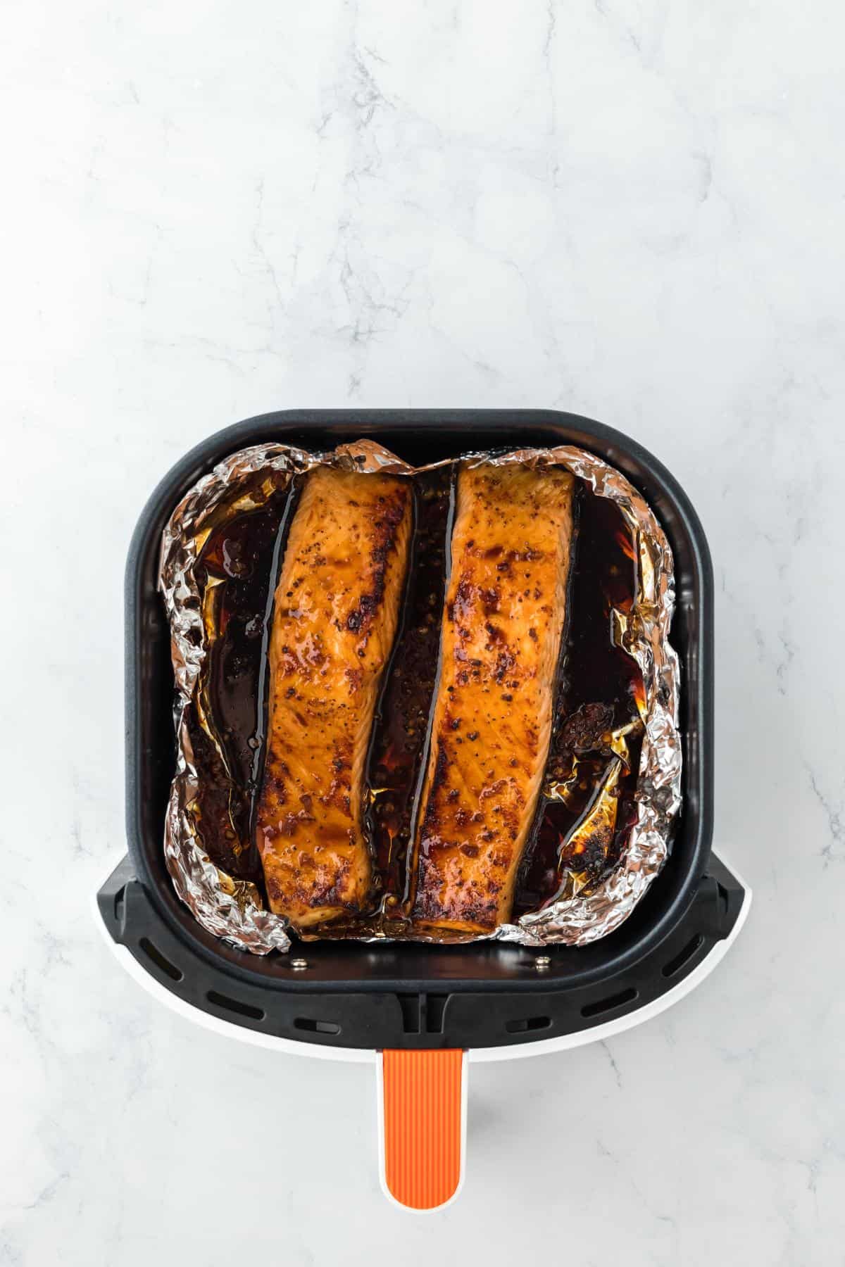 Cooked glazed salmon in air fryer