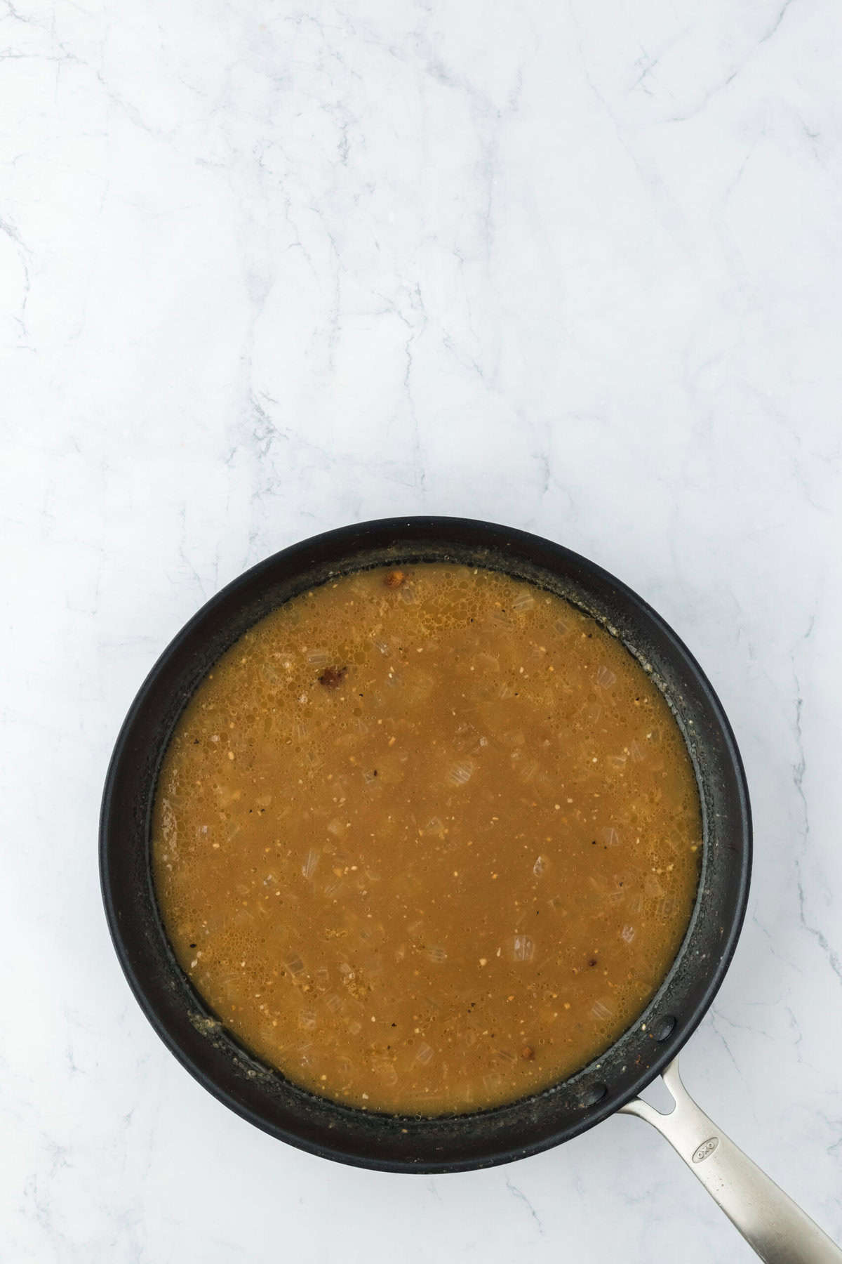 Gravy thickening in a skillet